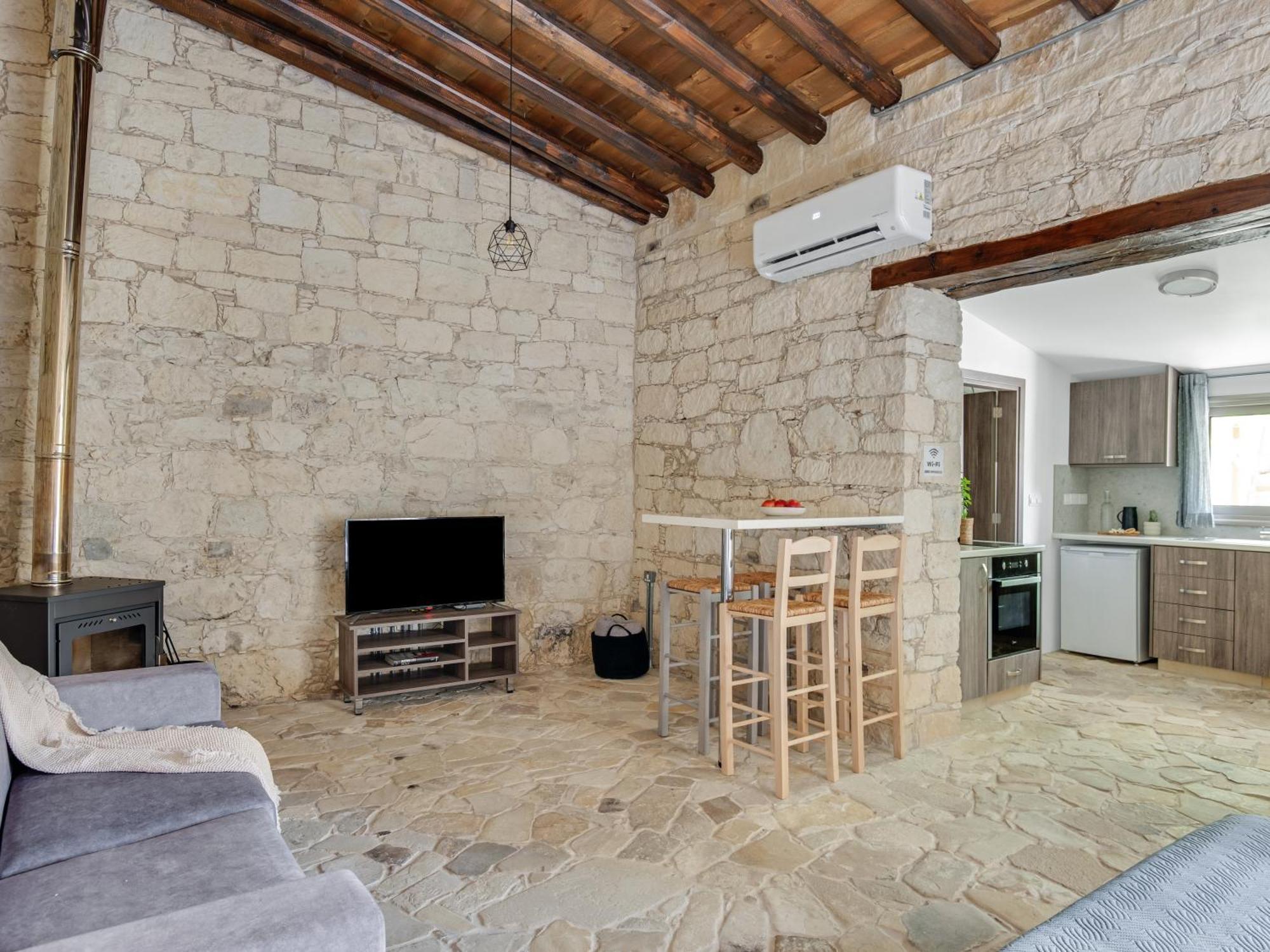 Andre Marie Stonewood Retreat Apartment Limassol Exterior photo