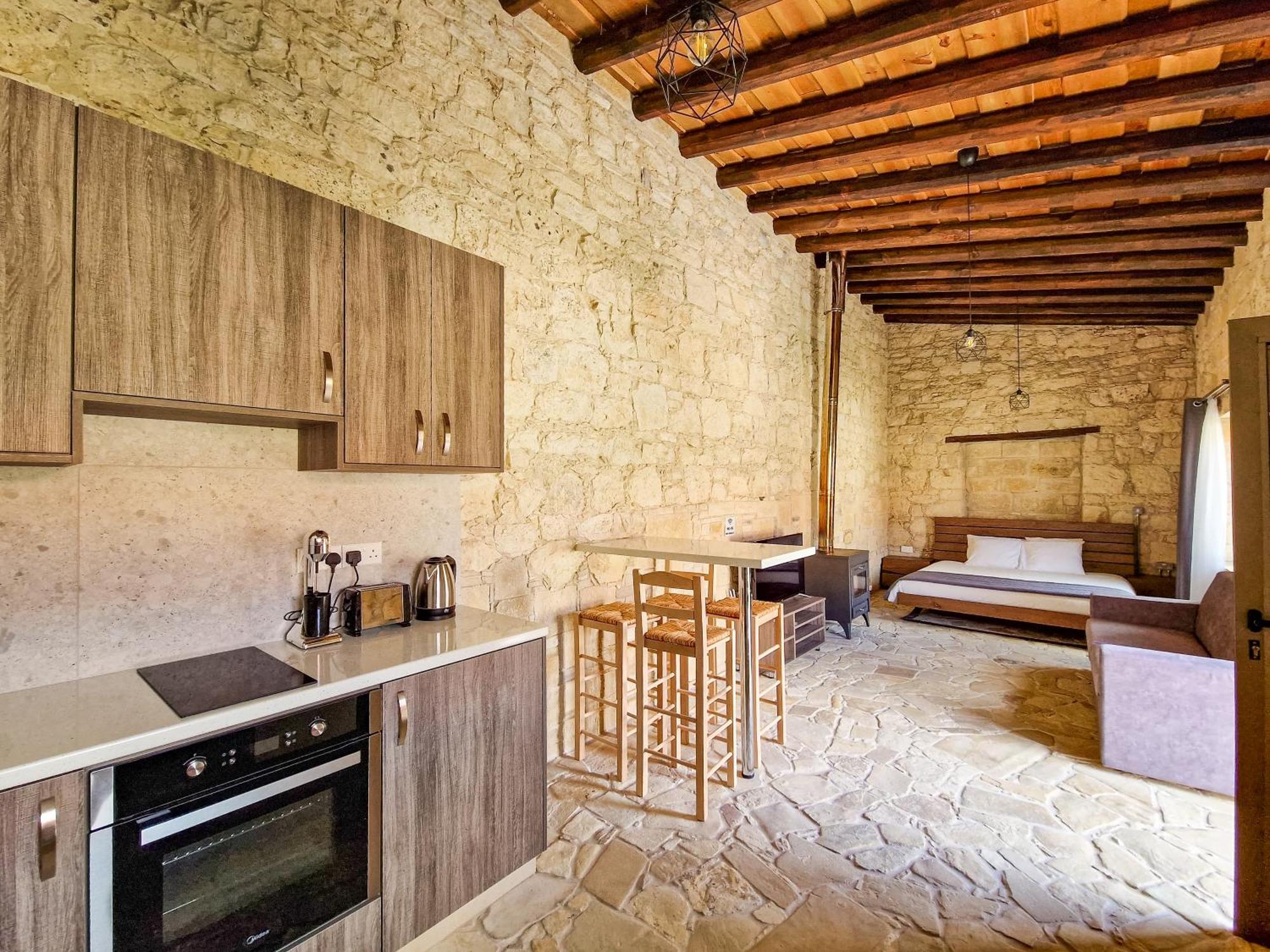 Andre Marie Stonewood Retreat Apartment Limassol Exterior photo