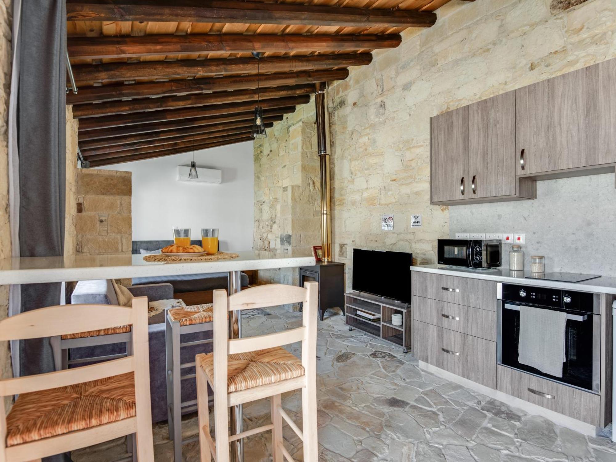 Andre Marie Stonewood Retreat Apartment Limassol Exterior photo
